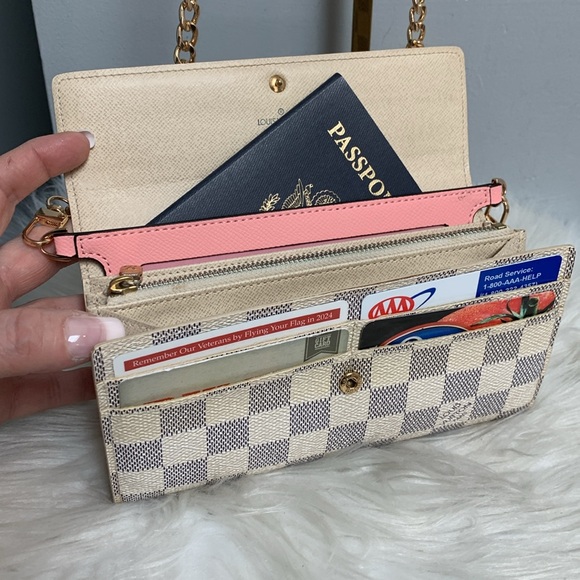 2007 authentic Louis Vuitton Sarah wallet in Damier Azur w free crossbody kit - Picture 10 of 17